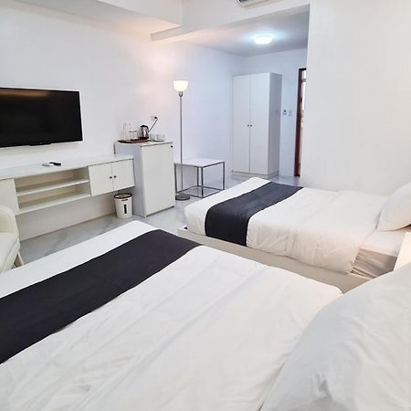 Staycation Hotel San Jose  Екстер'єр фото