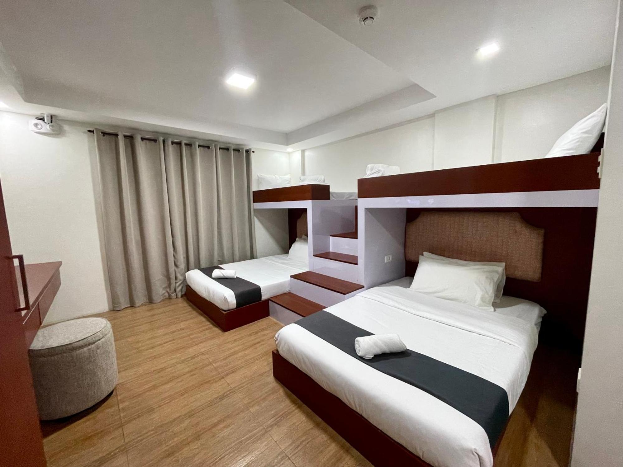 Staycation Hotel San Jose  Екстер'єр фото